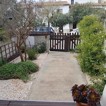 Jolie Appartement Refait A Neuf Les Les Saintes-Maries-de-la-Mer Extérieur photo